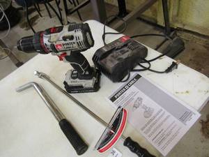 lot 36 image: 20V Porter cable drill with  charger and battery tool lux