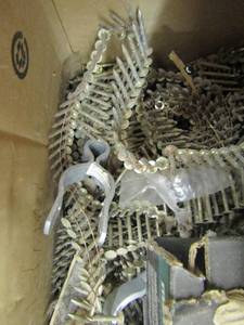 lot 185 image: Box of assorted nails for nail guns