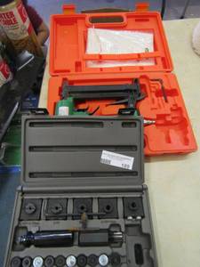 lot 189 image: WOODTEK Air stapler gun in case