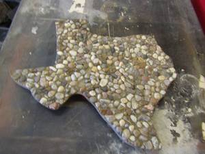 lot 225 image: Texas shaped concrete yard art 21x22x2