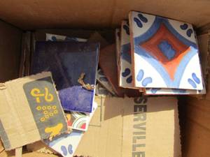 lot 237 image: Box of CHILIS design orange and blue tiles