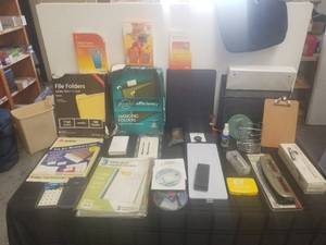 lot 170 image: Office supplies lot