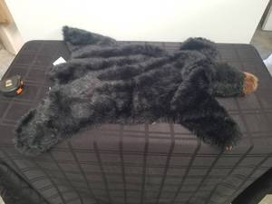 lot 127 image: Bear skin rug - fauxfake