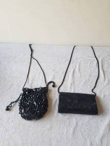 lot 193 image: Selection of dress purses