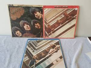 lot 166 image: Beatles albums - lot of 3
