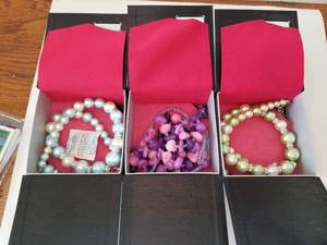lot 97 image: Niki Chu necklace and earring sets