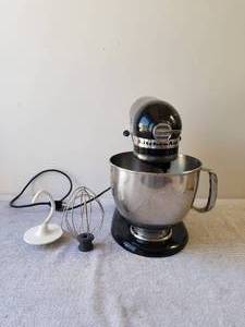 lot 228 image: Kitchen-Aide mixer