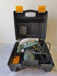 lot 230 image: Black & Decker saw in case