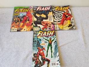lot 233 image: Flash - DC comics