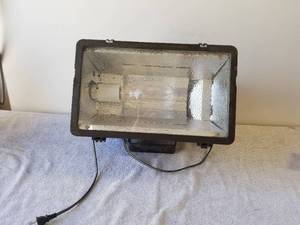 lot 239 image: Hubbell outdoor light