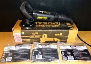 lot 9 image: BIG $ ITEM  FULLY WORKING - MEGUIARS PROFESSIONAL DUAL ACTION POLISHER - MT300 W 3 POLISHING PADS