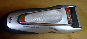 lot 27 image: LIKE NEW - BRAUN 4700 SERIES CORDLESS SHAVER W CHARGING CABLE - TESTEDWORKS