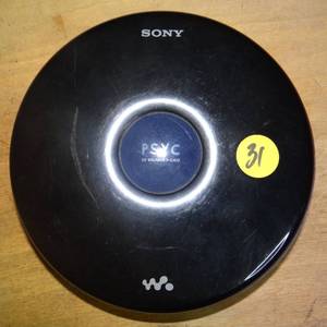 lot 31 image: Sony D-Ej010 Cd Player Walkman Psyc Cd-RRw Black