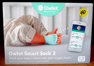 lot 40 image: Owlet Dream Sock Smart 2 Baby Monitor - USEDCOMPLETE W BOX