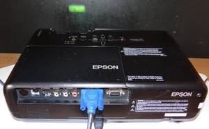 lot 71 image: Epson (EMP-X5) XGA 3LCD Projector - TESTEDWORKS