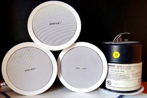 lot 73 image: BOSE CEILING SPEAKERS - MODEL 8 FLUSHMOUNT LOUDSPEAKS ($X3)