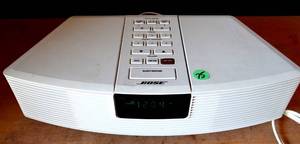 lot 75 image: Bose Wave Music System AWR1 AMFM Radio Stereo Alarm Clock - Great Sound $$$