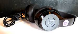 lot 92 image: DR DRE BEATS SOLO WIRED HEADPHONES - GOOD WORKING CONDITION