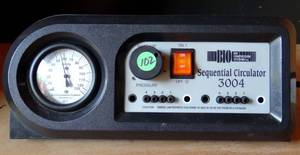 lot 102 image: BIG $ ITEM - MEDICAL - Bio Compression Systems Model SC-3004 Sequential Circulator (CHECK COMPS)
