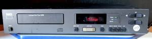 lot 117 image: NAD 5240 COMPACT DISK PLAYER - POWER TESTEDBUTTONS OPERATIONAL