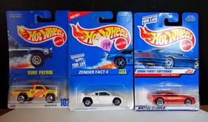 lot 134 image: LOT OF 3 HOT WHEELS CARS - NEW IN PKG