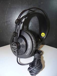 lot 166 image: AKG K240DF Headphones - TESTEDWORKS
