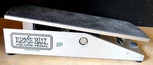 lot 231 image: VINTAGE ERNIE BALL GUITAR VOLUME PEDAL