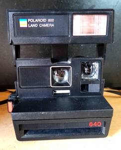 lot 233 image: RARE Polaroid Sun Land 640 Insta Camera $$