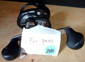 lot 240 image: FOR PARTS - Lews Speed Spool Baitcast Reel