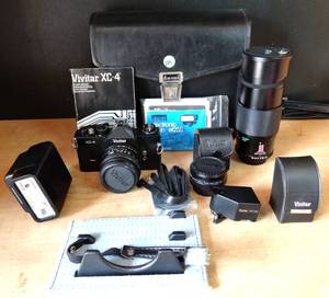 lot 246 image: VINTAGE Vivitar XC-4 35mm SLR Camera w Telephoto Lens, Tele Converter, Flash & Bag
