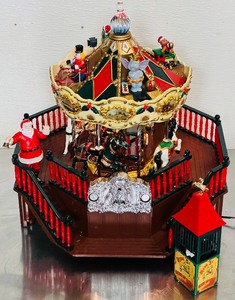 lot 35 image: Santas Carousel Park 5 Animated Movements and Music