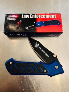 lot 43 image: Frost Cutlery Law Enforcement Folding Knife 4.5 Black Blade Blue Handle
