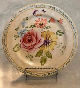 lot 55 image: American Atelier Floral Daze #5024 Genuine Stone Ware 8 14 Plate