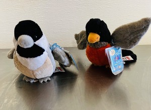 lot 89 image: Ganz Lil Kinz Chickadee HS501  Lil Kinz Robin HS513