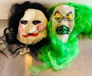 lot 99 image: Saw and Skull Scary Masks