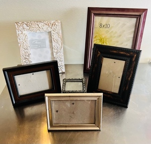 lot 111 image: Lot of 6 Quality Picture Frames