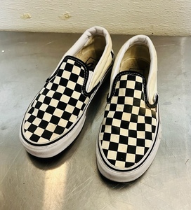 lot 118 image: Black Checkered Original Vans Unisex Mens size 4 Womens size 5.5
