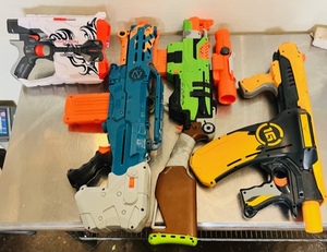 lot 120 image: Nerf Dart Tag - Slingfire - N-Strike Elite - Vortex Diatron