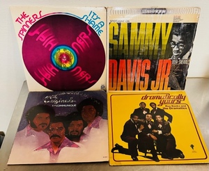 lot 131 image: Lot of 4 LPs - Spinners, Sammy Davis Jr 1962, The Orginals, Ron Banks and The Dramatics