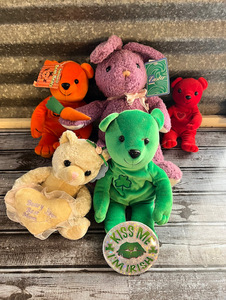 lot 167 image: Holiday Plush Collectibles - Easter Bunny  Valentines  Halloween  Mothers Day  St. Patricks Day