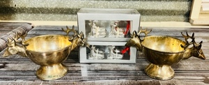 lot 190 image: Vintage weighted Brass Reindeer Bowls and Reindeer Place Card Holders