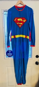 lot 200 image: DC Comics Superman Size Medium OutfitPajamas WDetachable Cape