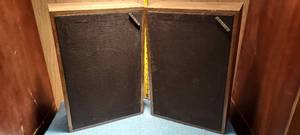 lot 51 image: Pair of Vintage Sonics AS-400 shelf speakers