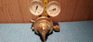 lot 53 image: Victor equipment company oxygenacetylene guages