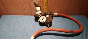 lot 55 image: Alemite pressure regulator with filter