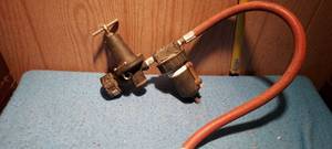 lot 60 image: Alemite pressure regulator and filter
