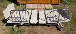 lot 79 image: Fully working adjustable electric hospital bed