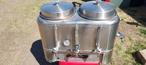 lot 83 image: Vintage stainless steel Curtis lo-boy restaurant coffe and tea maker