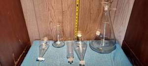 lot 86 image: Vintage Pyrex scientific beakers and spouts
