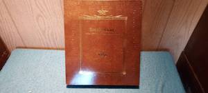 lot 92 image: Vintage Norman Rockwell plate with display box